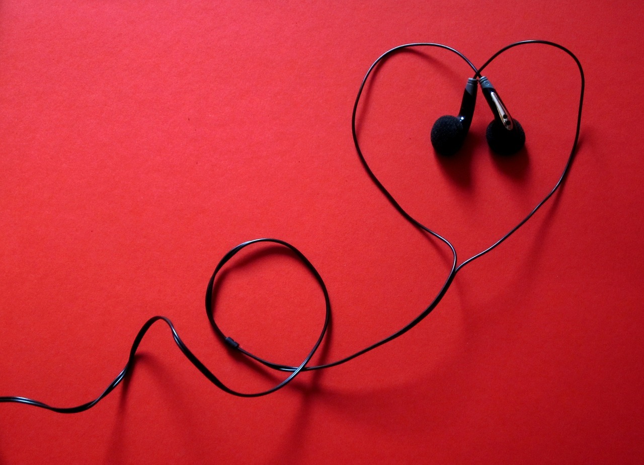 9 Lagu untuk Menemani Anda Menulis